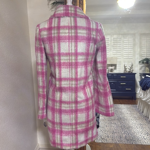 NWT-Sam Edelman Brushed Pink Plaid
Double Breasted Lined Coat with Pockets Size2 - Picture 3 of 6